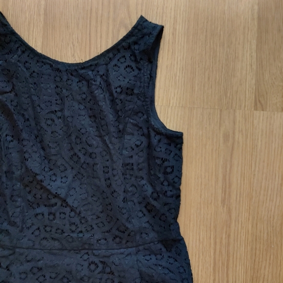GAP black lace sleeveless dress size 2 - Picture 3 of 9
